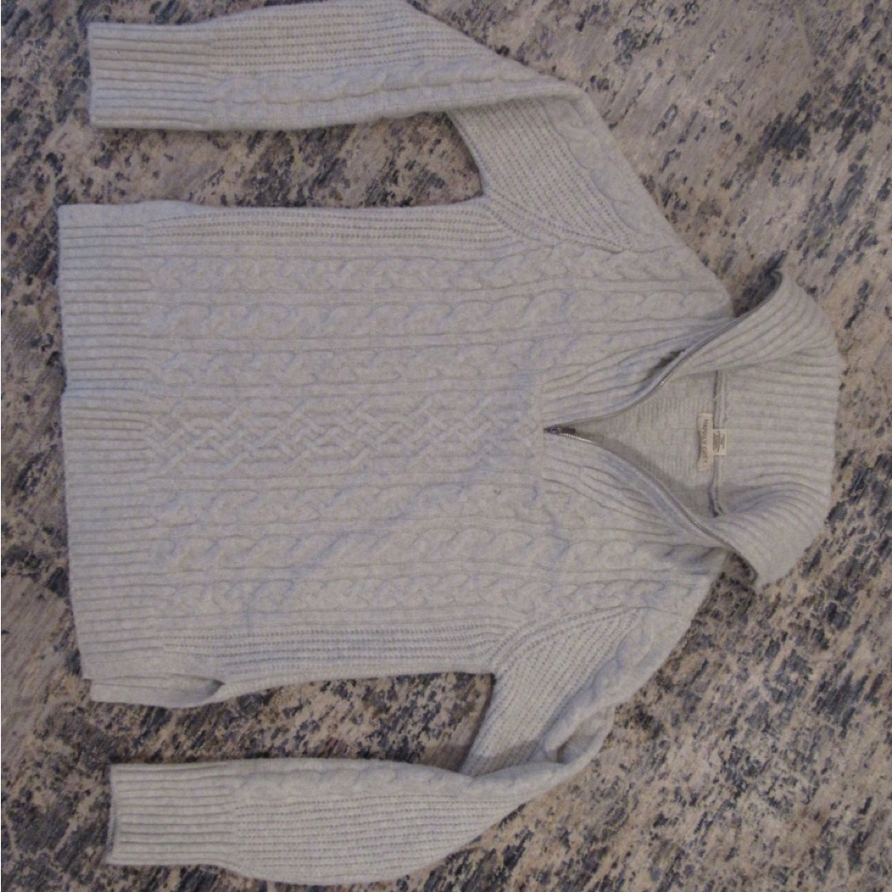 Gray half zip sweater.      Size-S